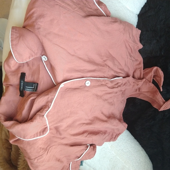 Crop top - Picture 2 of 2